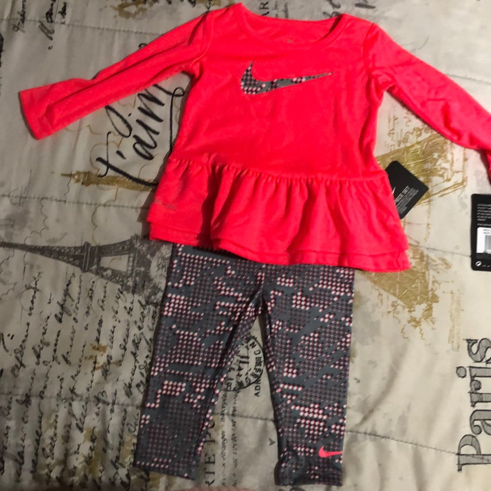 Brand new baby girl Nike outfit